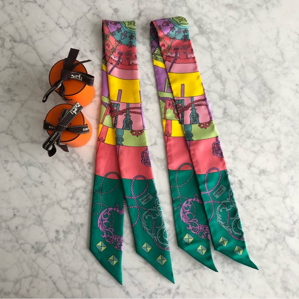 100% authentic Hermes twillies in the “Les Cles” design.